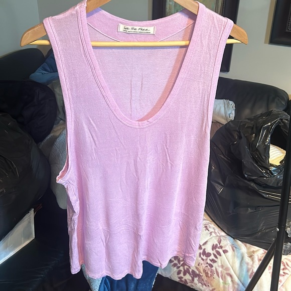 We The Free tank - Picture 1 of 4
